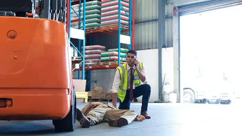 Presquaccident dans un entrept logistique